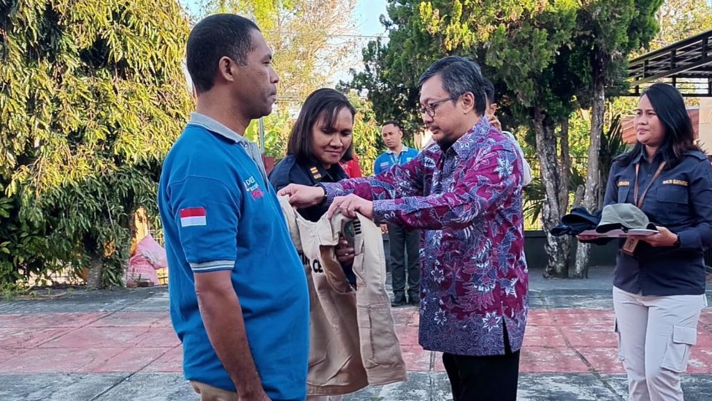 DIREKTUR SKK DITJEN P2P KEMENKES RI, KUKUHKAN TIM TGC KKP KUPANG DAN KKP LABUAN BAJO