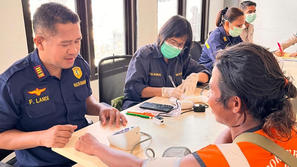 Bantuan Medis Kesehatan dan Survey Migrasi Malaria Pada Wilayah Kerja Pelabuhan Laut Waingapu