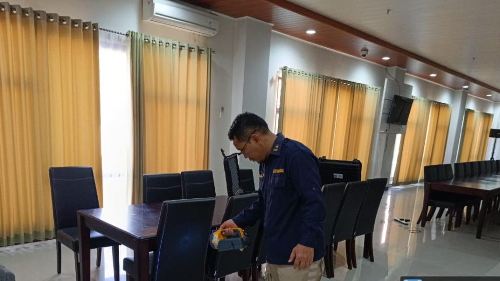 Inspeksi Kesehatan Lingkungan Pemeriksaan Angka Kuman Udara di Asrama Haji Kota Kupang