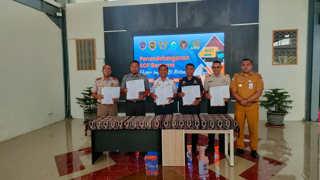 Finalisasi dan Penandatanganan SOP Bersama Terkait Ekspor Impor di Terminal Barang Internasional Motaain