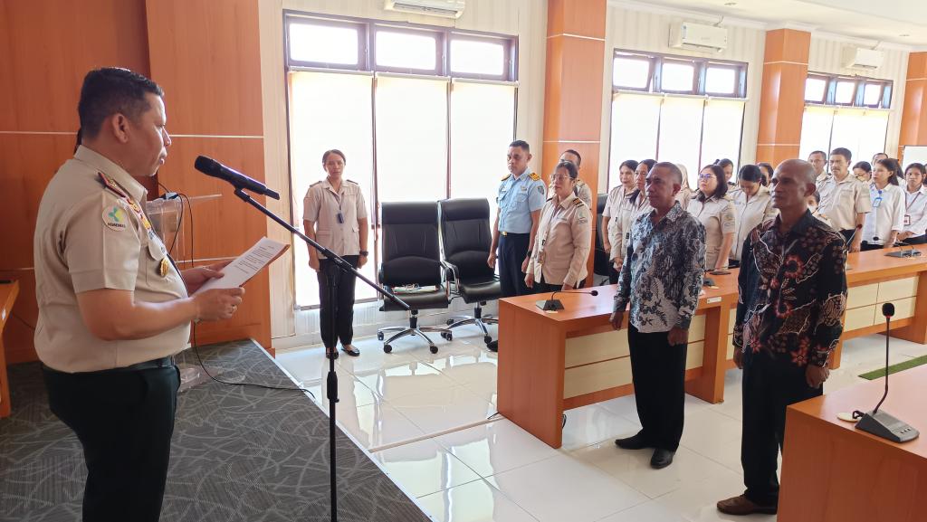 Balai Kekarantinaan Kesehatan Kelas I Kupang Lantik Tiga ASN ke Jabatan Fungsional