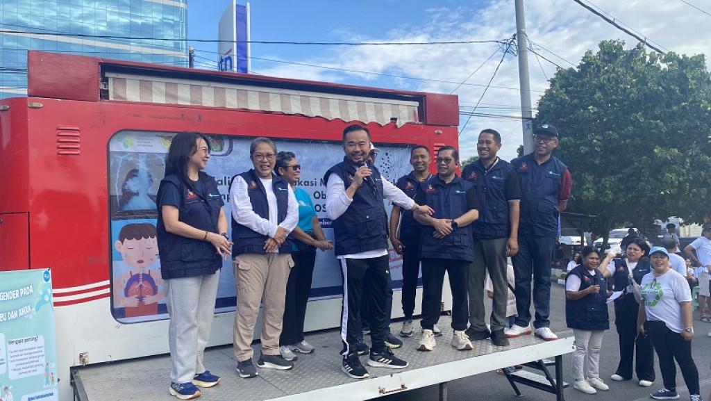 Sosialisasi dan Edukasi Masif TBC di Arena Car Free Day El Tari Kupang
