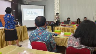 Pertemuan Mid-Term Review Program Malaria di Dinas Kesehatan, Kependudukan dan Pencatatan Sipil Prov. NTT