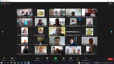 Sosialisasi Penggunaan Aplikasi SINKARKES yang sudah terkoneksi dengan Aplikasi SIMPHONI