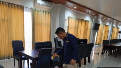 Inspeksi Kesehatan Lingkungan Pemeriksaan Angka Kuman Udara di Asrama Haji Kota Kupang