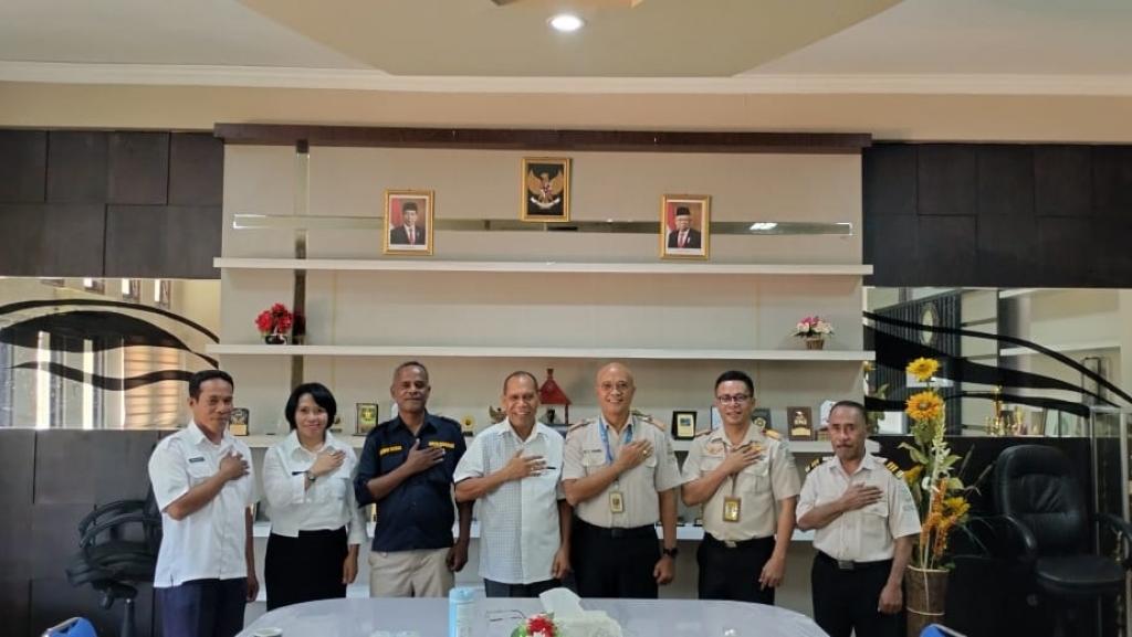 Penyerahan Tanah oleh Bupati Alor Kepada Kantor Kesehatan Pelabuhan Kelas II Kupang