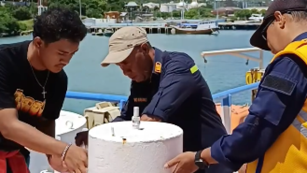 Sinergi Antar-Instansi, BKK Kelas I Kupang Gelar Fumigasi dan Pest Control pada KN Nipa